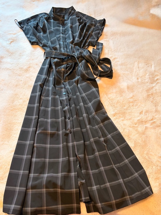 Calvin Klein Dresses & Skirts - Calvin Klein Black Windowpane Plaid Midi Shirt Dress